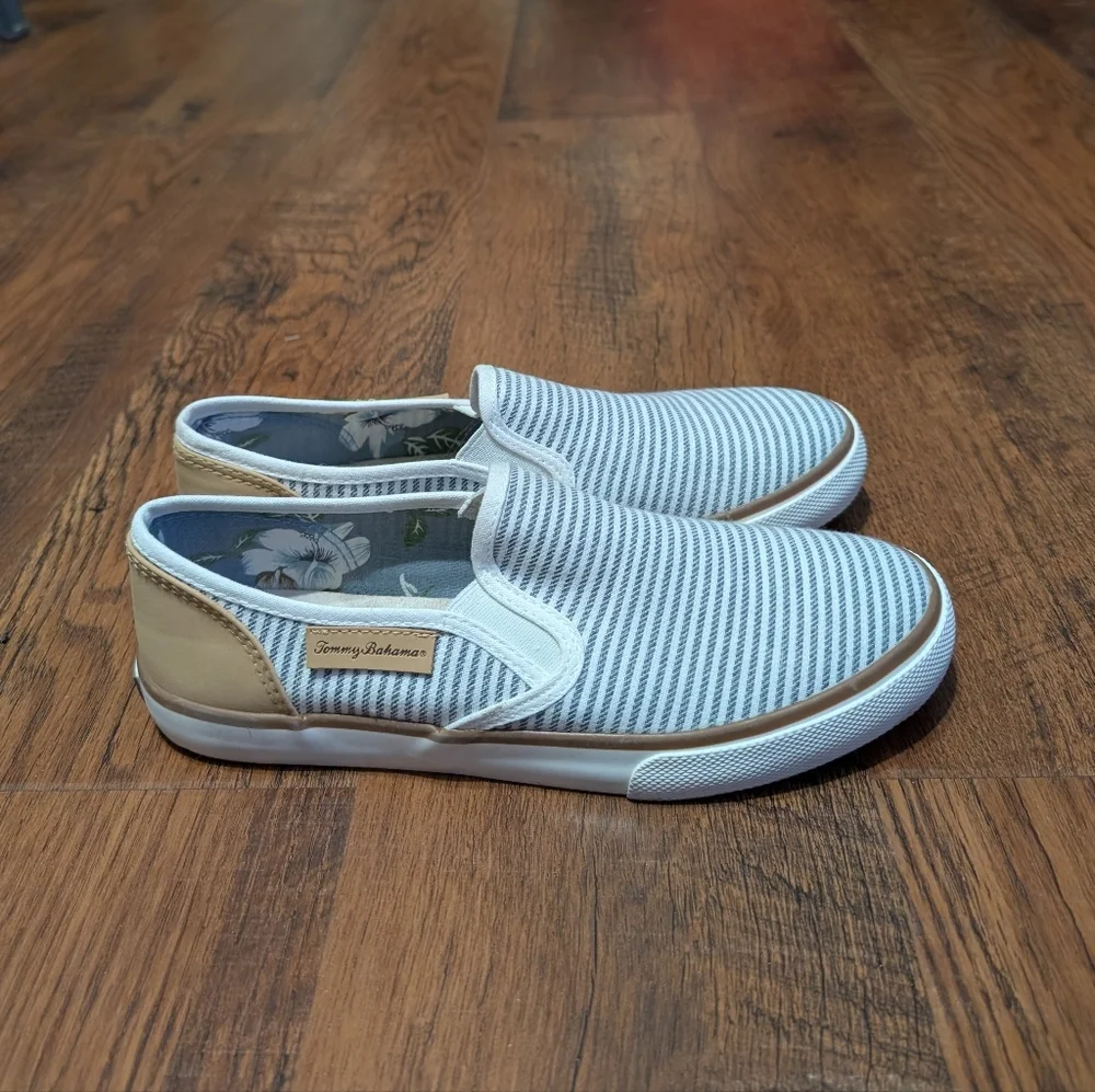 Tommy Bahama Women's Striped‎ Canvas Slip-On Sneakers 8.5